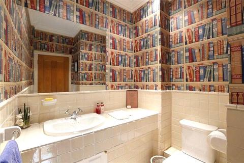 49 Bathgate Road, London, SW19 5PW