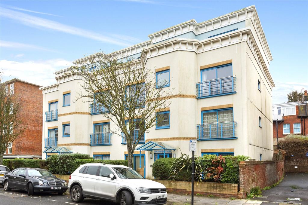 Salisbury Court, Salisbury Road, Hove, East Sussex, BN3 2 bed apartment