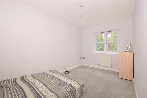 2 Gemmell Close, Purley, CR8 4HP