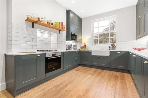 7 Richborne Terrace, London, SW8 1AS