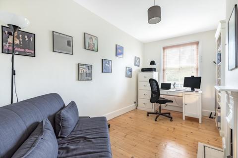 13 Agraria Road, Guildford, GU2 4LE