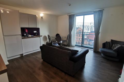 2 bedroom apartment to rent, City Point 2, Chapel Street, Salford, M3 6EU