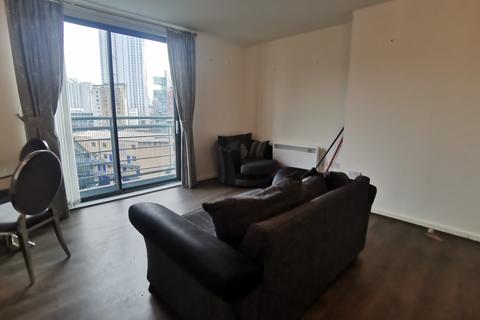 2 bedroom apartment to rent, City Point 2, Chapel Street, Salford, M3 6EU