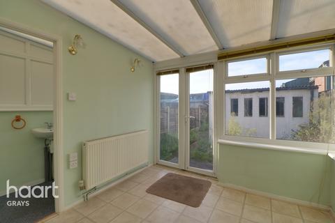 77 Crescent Avenue, Grays, RM17 6AZ