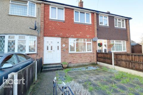 77 Crescent Avenue, Grays, RM17 6AZ