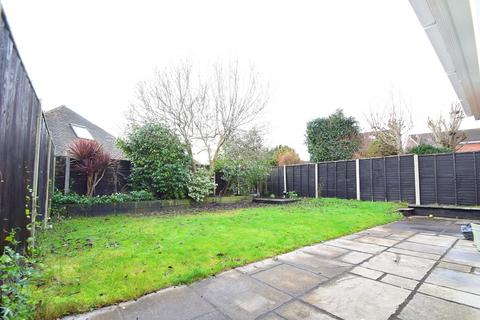 6 Countess Gardens, Littledown, Bournemouth, BH7 7RR