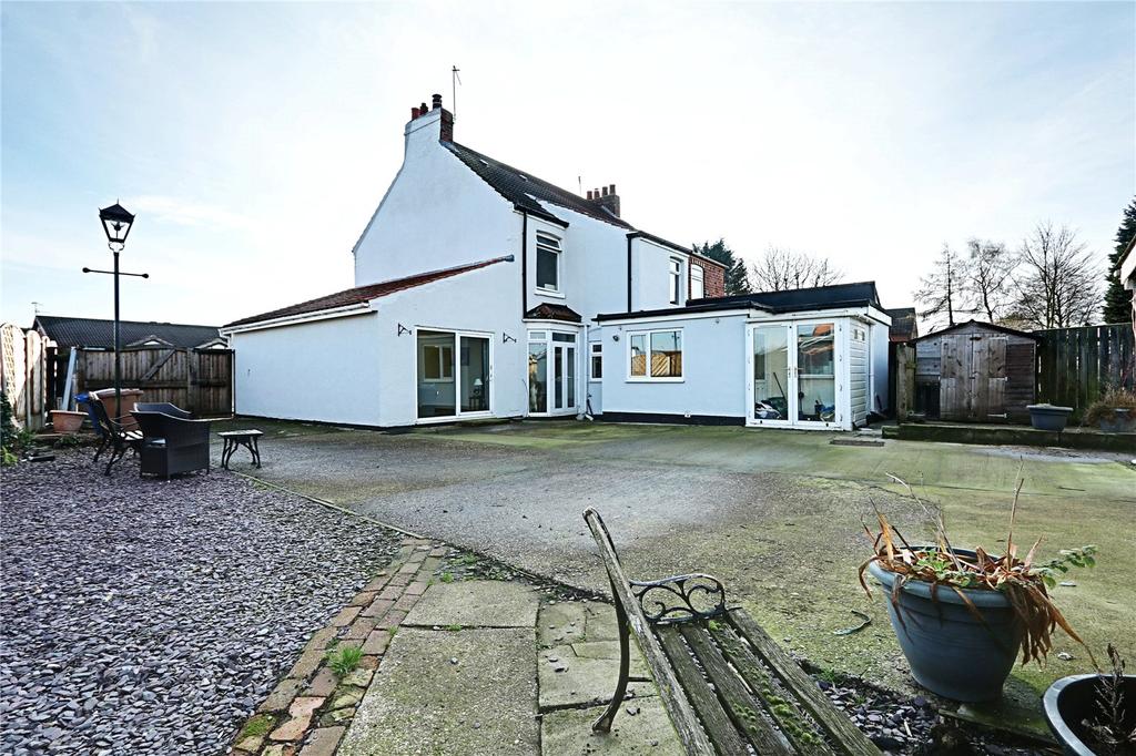 East End Road, Preston, Hull, East Yorkshire, HU12 3 bed semidetached