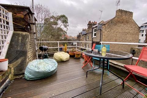 3 bedroom flat to rent, Southwark Bridge Road, London Bridge