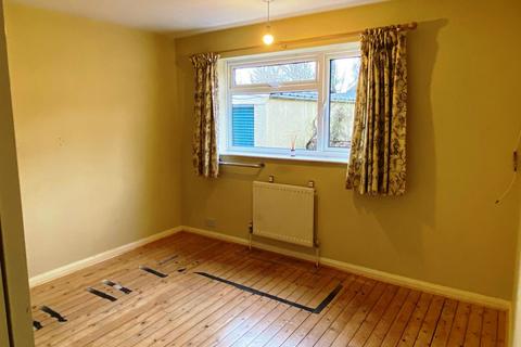 5 Aintree Road, Northampton, NN3 6EA