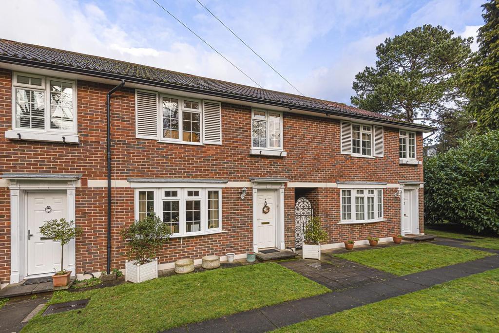 Gower Lodge, Gower Road, Weybridge, KT13 3 bed terraced house £625,000