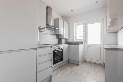 12, Norman Court Upper Sunbury Road, Hampton, TW12 2DN