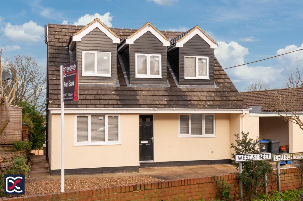 West Street, Long Buckby NN6 4 bed detached house £475,000