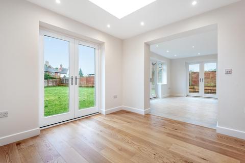Laureldene Back Lane, Elstead, Godalming, GU8 6HB