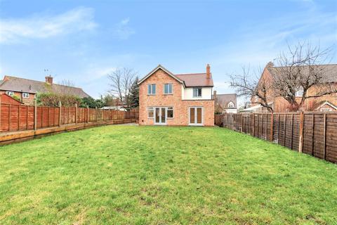 Laureldene Back Lane, Elstead, Godalming, GU8 6HB
