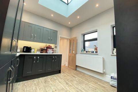 92 Emscote Road, Warwick, CV34 5QJ