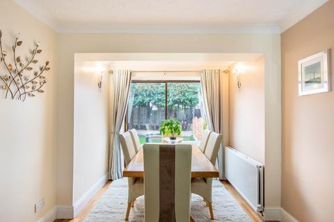 37 Cambourne Close, Adwick Le Street, Doncaster, DN6 7DB