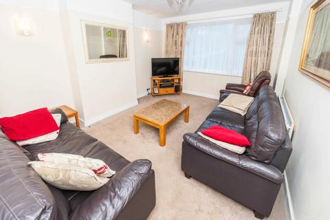 57 Stanley Square, Carshalton, SM5 4LX