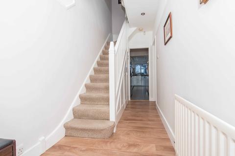 57 Stanley Square, Carshalton, SM5 4LX