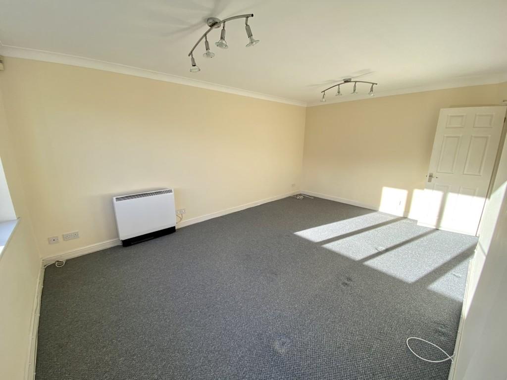 Heritage Drive, Longford, Coventry, CV6 6QR 2 bed apartment £127,000