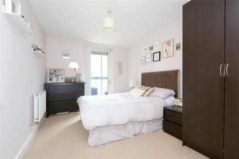 2 bedroom flat to rent, Dalston Square, London E8