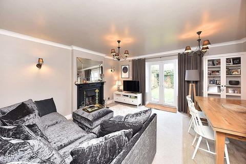 3 bedroom end of terrace house to rent - Cranford Square, Knutsford