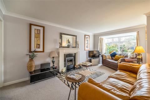 7 Troon Way, Wakefield, WF2 8LR