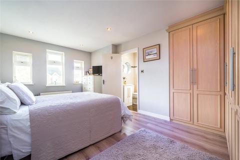 7 Troon Way, Wakefield, WF2 8LR