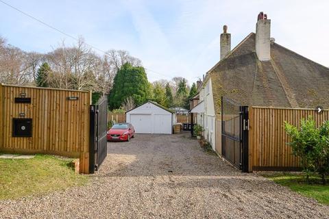 Ramli Beech Close, Cobham, KT11 2EN