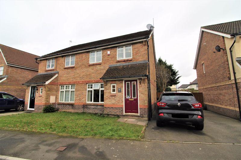 Yarrow Close Westfield Park Cardiff CF5 4QS 3 bed semidetached house