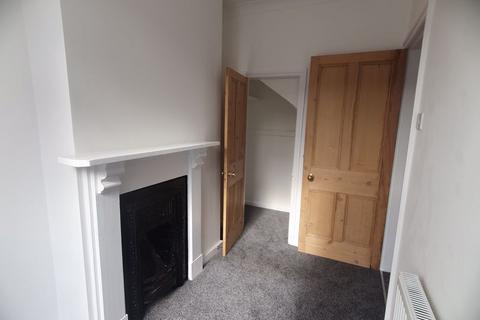 3 bedroom terraced house to rent, Daisy Road, Edgbaston.