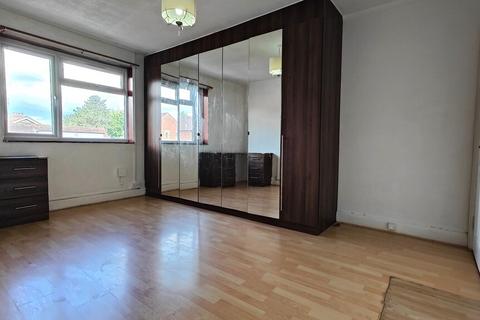 2 bedroom apartment to rent, Croyland Road, Wellingborough