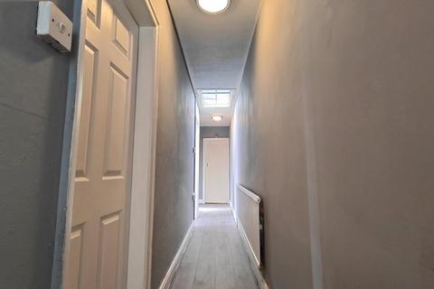 2 bedroom apartment to rent, Croyland Road, Wellingborough