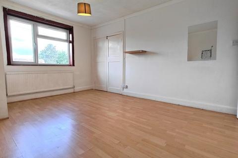 2 bedroom apartment to rent, Croyland Road, Wellingborough