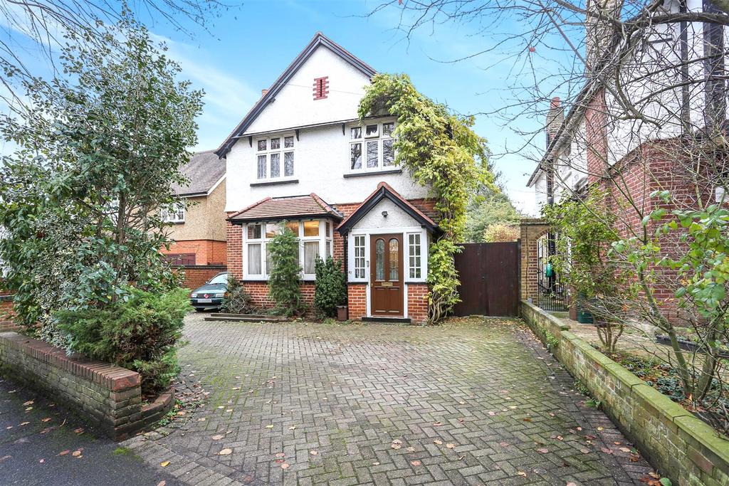 Carshalton Park Road, CARSHALTON 5 bed detached house £900,000
