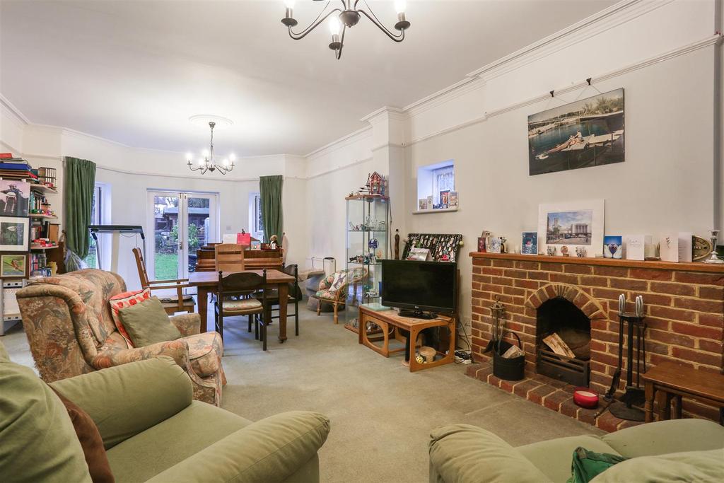 485527391 - 87 Carshalton Park Road, SM5 2.jpg