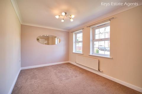 68 Chillington Way, Stoke-on-trent, ST6 8GA
