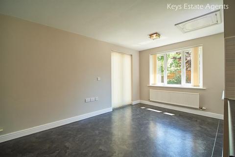 68 Chillington Way, Stoke-on-trent, ST6 8GA
