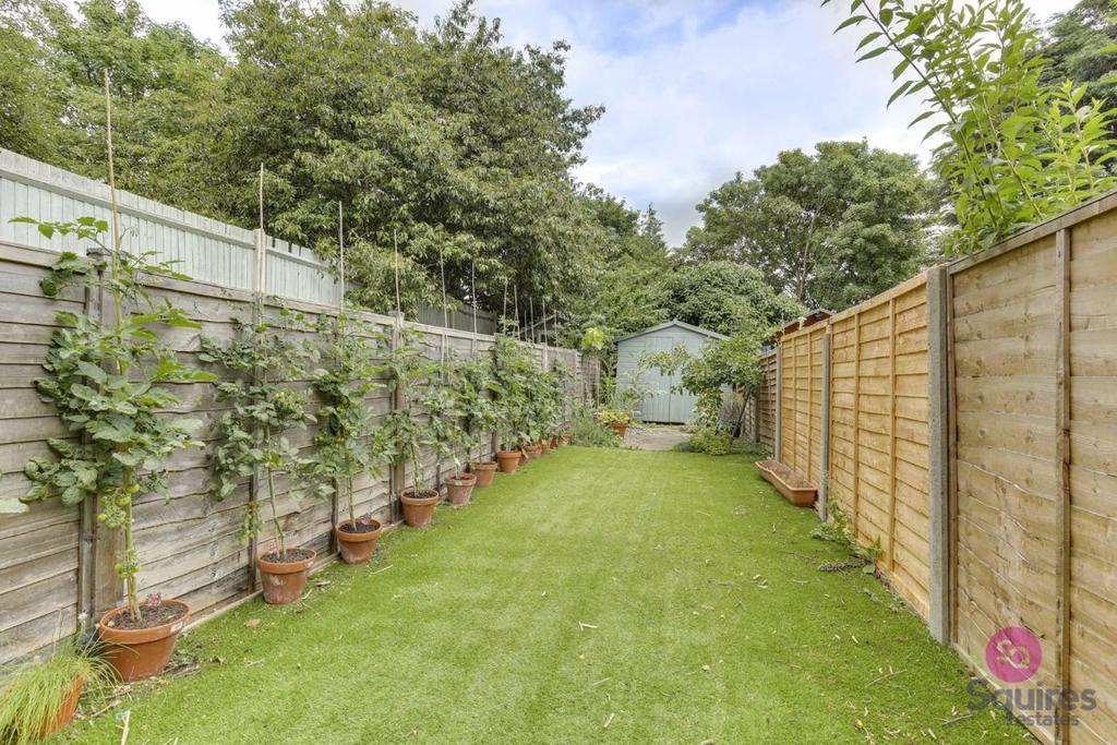 Manor Park Road, East Finchley... 3 bed flat £575,000