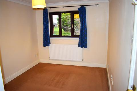16 Hidcote Close, Northampton, NN4 0XQ
