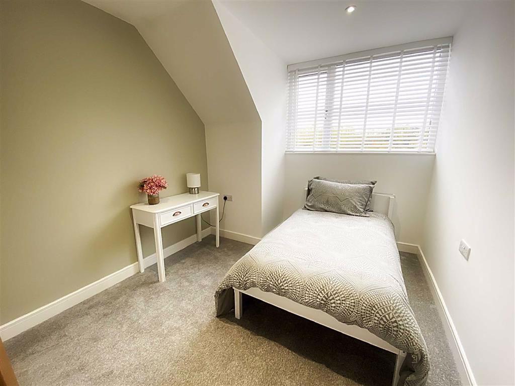 Rear Bedroom