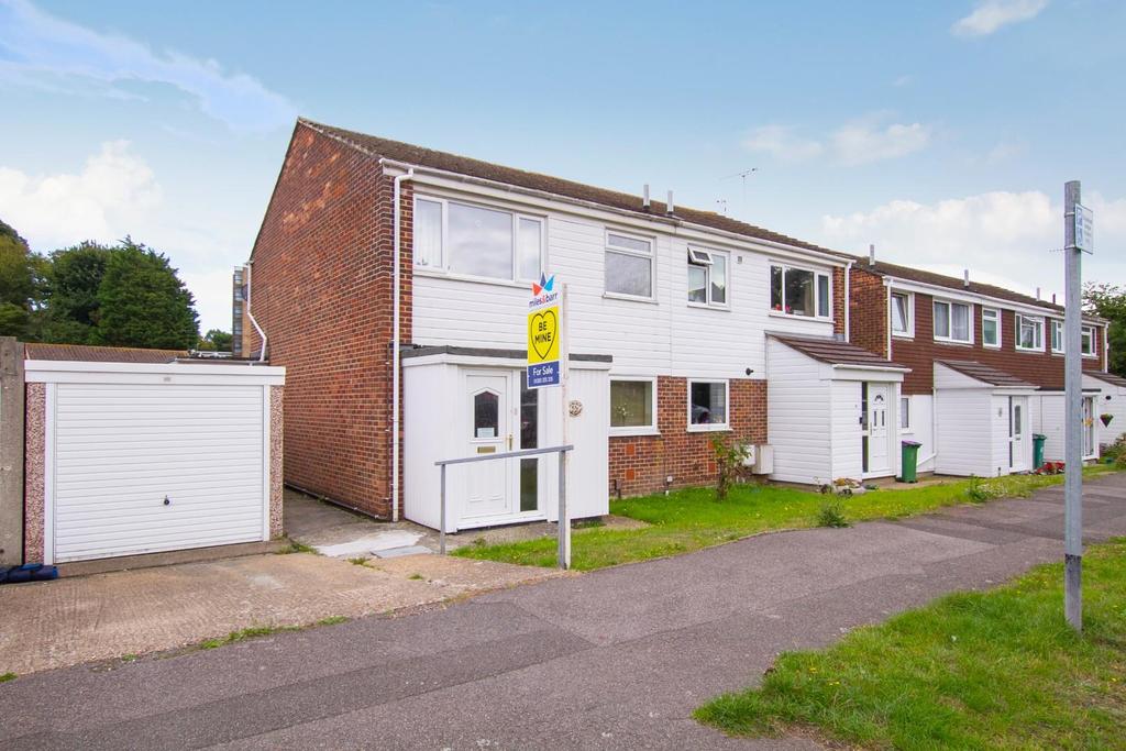 Enbrook Valley, Folkestone 3 bed semidetached house £200,000