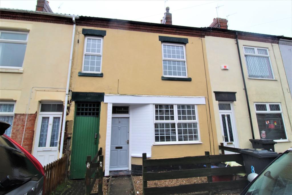 Oxford Street, Coalville, LE67 3 bed terraced house £140,000