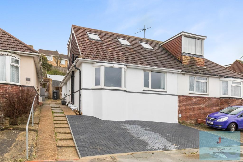 North Lane, Portslade, Brighton, BN41 4 bed semidetached house £400,000