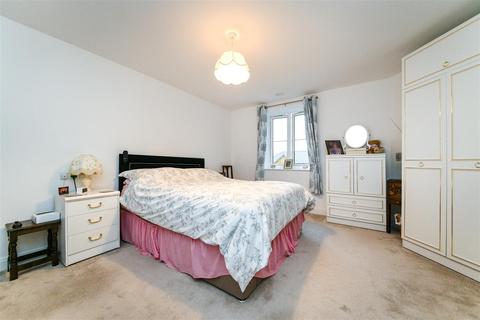 1 bedroom apartment for sale - 40 Eastland Grange, 16 Valentine Road, Westgate, Hunstanton, Norfolk, PE36 5FA