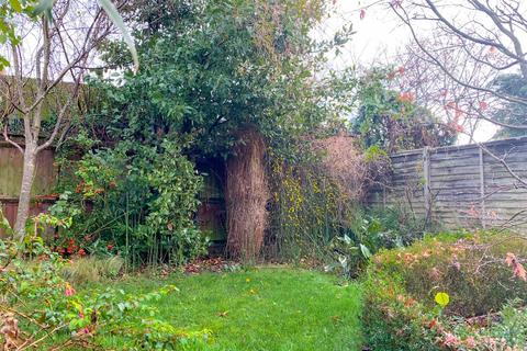 35 Austin Edwards Drive, Warwick, CV34 5GW