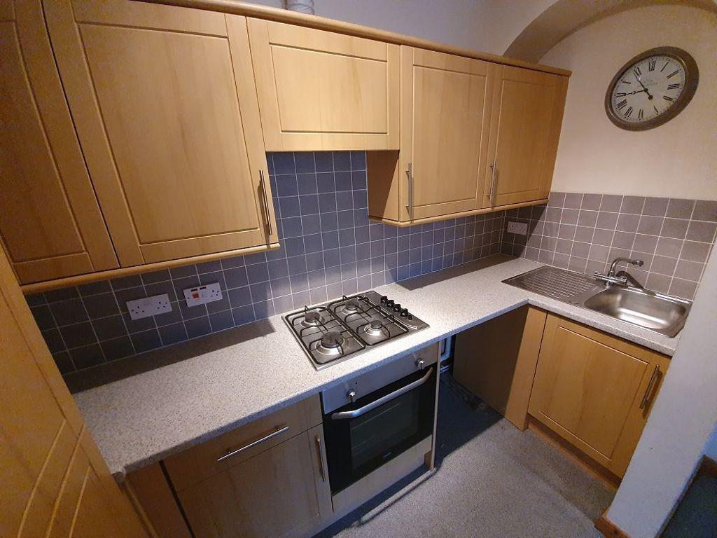 Coalpit Fields Road, Bedworth 2 bed flat £525 pcm (£121 pw)