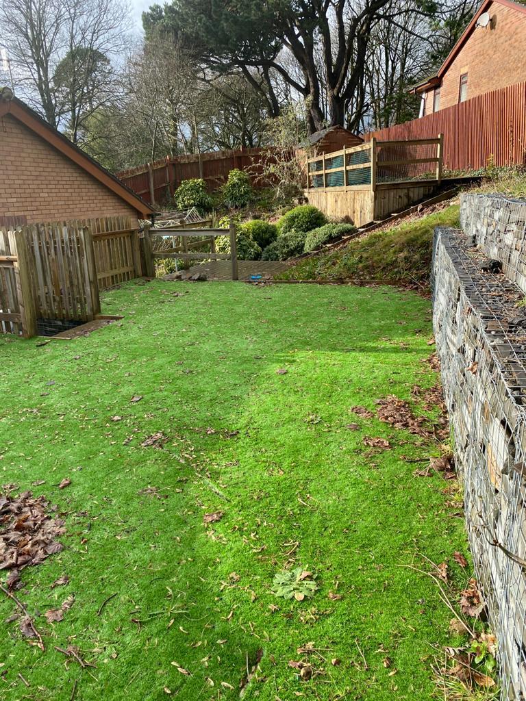 Llys Westfa, Swiss Valley, Llanelli 2 bed bungalow £750 pcm (£173 pw)