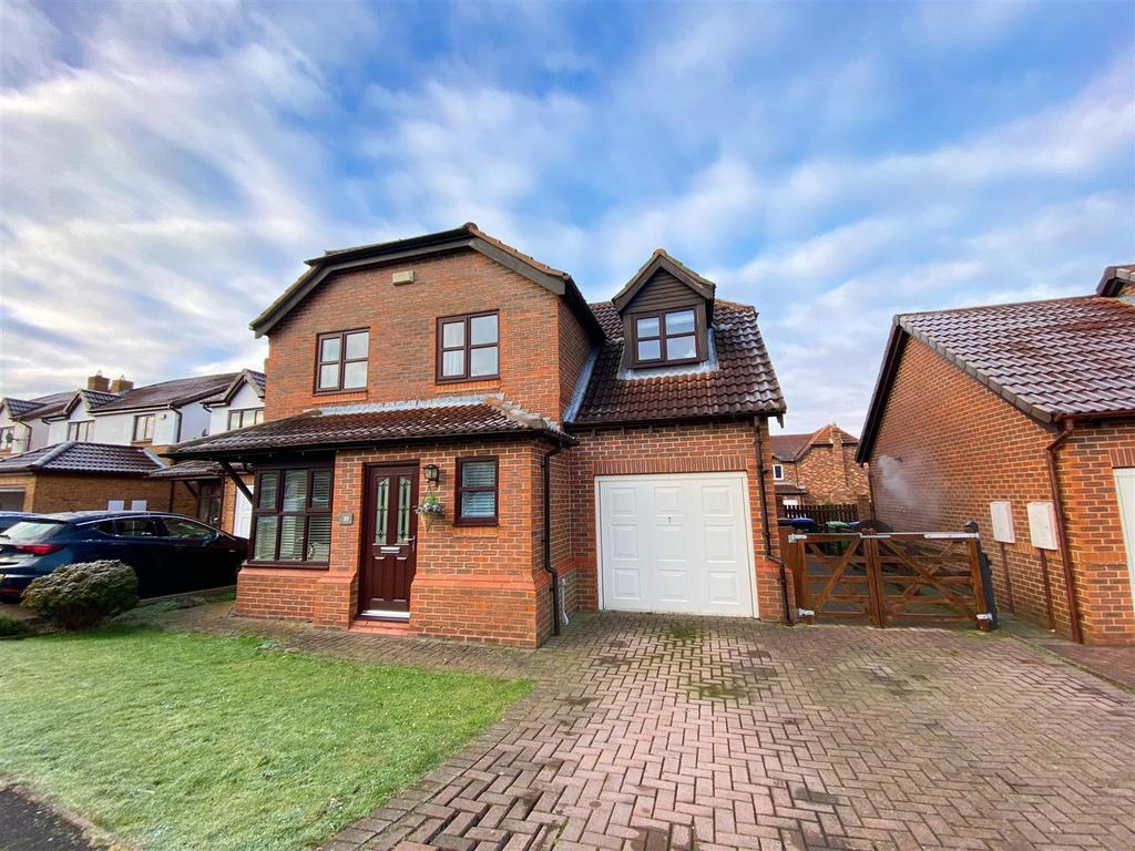 St. Bedes Avenue, Fishburn, StocktonOnTees 4 bed detached house £