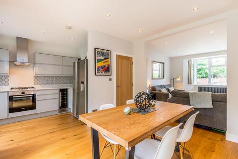 8 Rockhampton Close, London, SE27 0NG