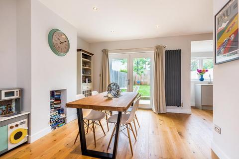 8 Rockhampton Close, London, SE27 0NG